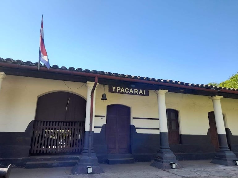 Estación del ferrocarril de Ypacaraí. Esperan la reactivación del tren.