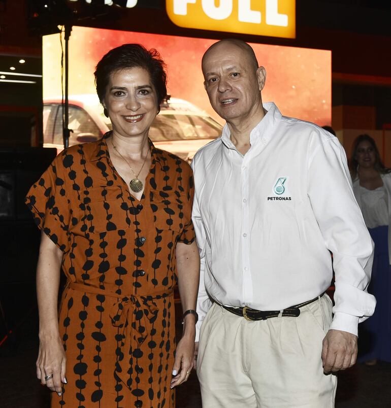 Patricia Delgadillo y Aldo Estigarribia. 