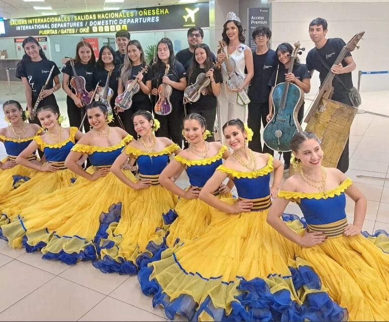 Gretha Matiauda fue despedida con música y baile en el Aeropuerto Silvio Pettirossi. (Captura de la historia de Instagram de Gretha Matiauda)