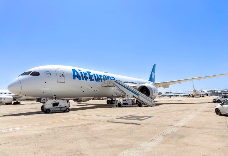 Air Europa incorpora a su flota el Boeing 787 Dreamliner, que  es el modelo más moderno y eficiente de su categoría.