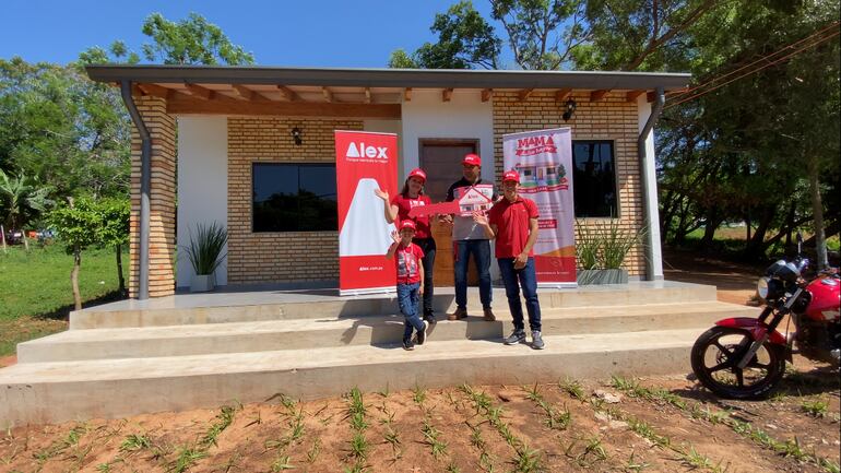 Casa de Alex en la ciudad de Itá.