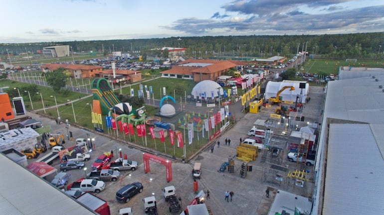 Delegaciones de empresas extranjeras interesadas en invertir en Paraguay estarán en Constructecnia 2024.
