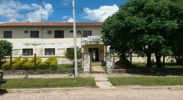 Fachada del Hospital Distrital de Alberdi, pacientes denuncian falta de médicos.