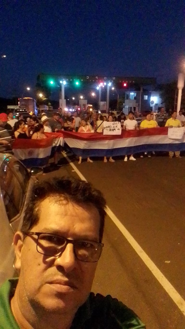 Manifestación en Peaje de Coronel Bogado