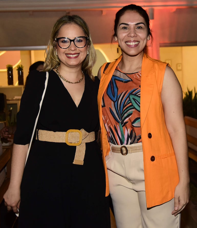 Cynthia Florentín y Ludmila Lezcano.