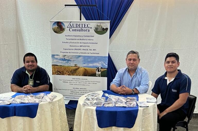 Espacio de Auditec en el Agroshow Copronar.