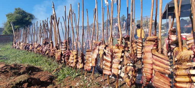 Se prepara la XXII Estación del Festival del Asado a la Estaca al estilo Misionero.