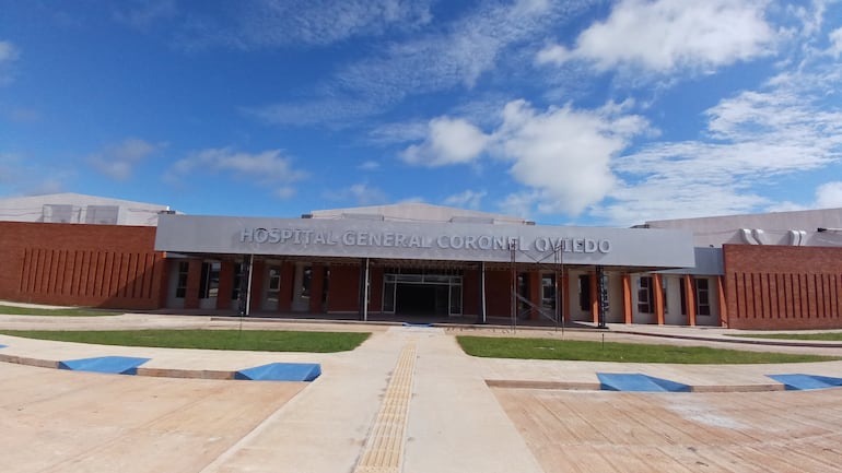 Hospital General de Coronel Oviedo, en su última etapa de culminación.