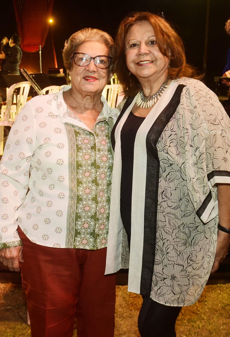 Gloria Pistilli y Clotilde Cabral.