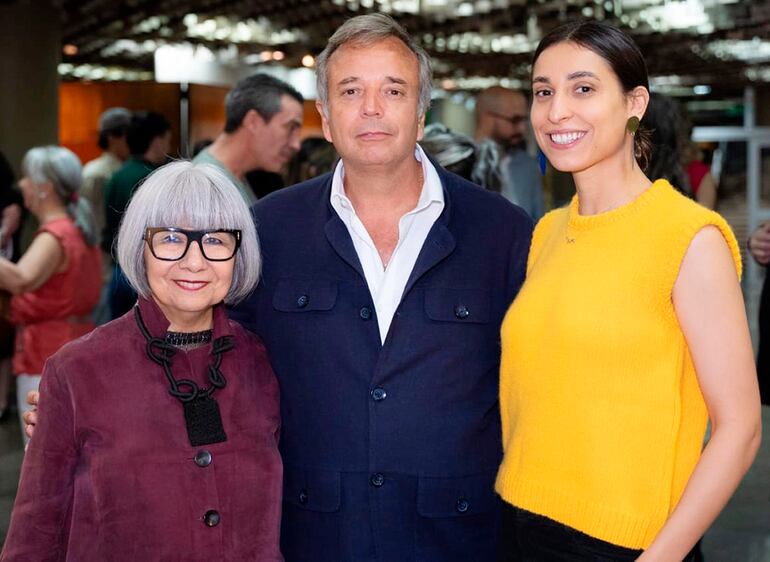 Adriana Almada, Diego Costa Peuser e Irene Gelfman.