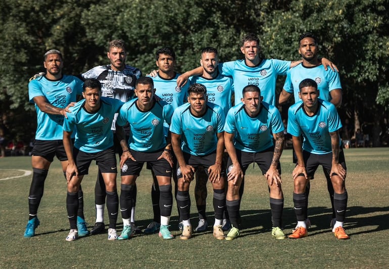 El elenco A de Olimpia se impuso sobre Flandria por 2-1. La delegación franjeada se instaló anoche en Uruguay.