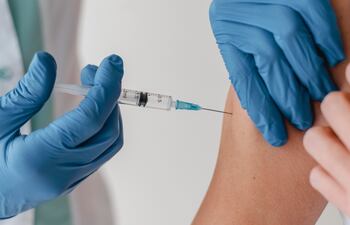 El PAI tuvo que desechar 96 mil dosis de vacunas anticovid pediátricas por venimiento.