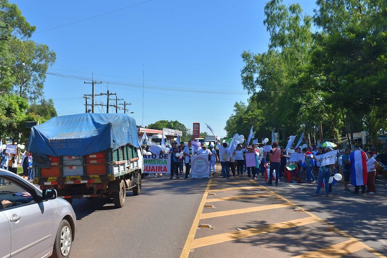 Cerca de 200 enfermeros fueron afectados por la desvinculación en el hospital del IPS y en el hospital regional de Villarrica. 