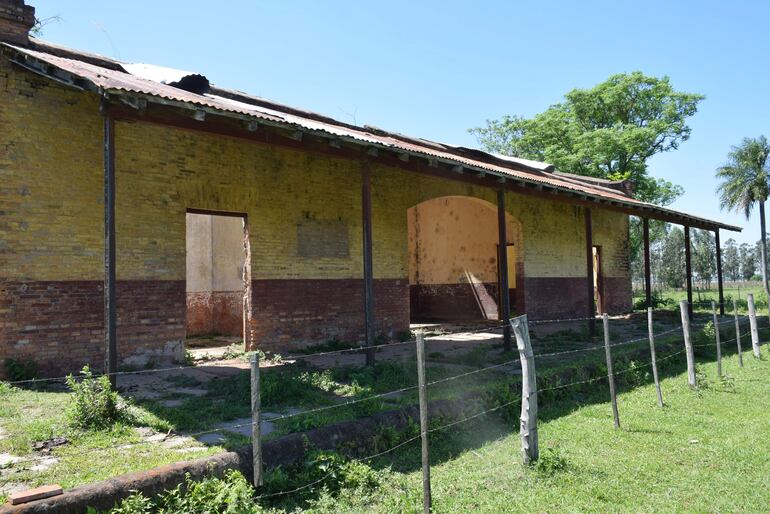 Una imagen desoladora presenta la exestación del tren.