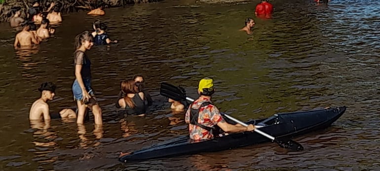 Domingo de Kayak en Pilar.