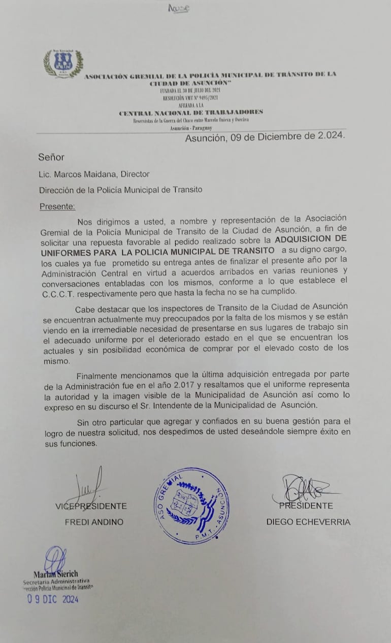 Nota remitida por el gremio de agentes de la PMT reclamando el uniforme de trabajo.