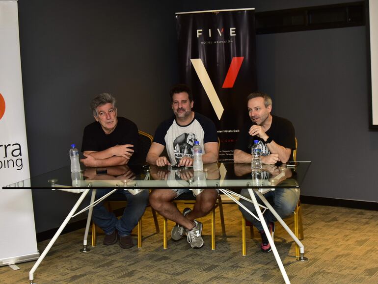 Pachu Peña, José María Listorti y Sebastián Almada protagonizan el espectáculo de humor "Tertawa", en el Teatro Latino.