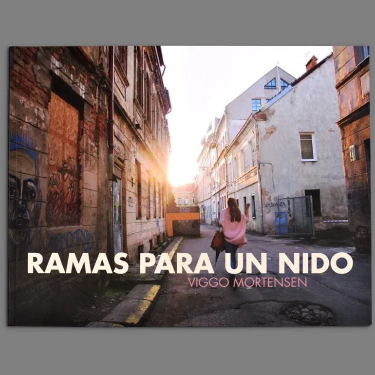 Portada del libro "Ramas para un nido", de Viggo Mortensen.