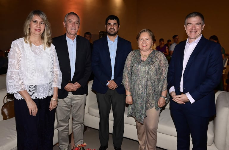 Estela García, Jan Bosch, Mauricio Amigo, Josefina Duarte y Ricardo Dos Santos.