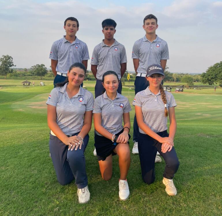 Lucas Martinez (i), Mauricio Rodríguez y Miguel Ayala, en caballeros, y, Nara Takahashi (i), Sofía Mendoza y Alexia Segalés, en damas, son los representantes del team Paraguay para el Sudamericano de Brasil.