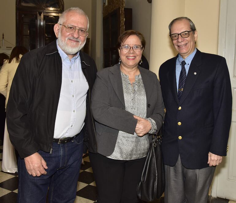 Cayetano Quattrocchi, Cecilia Rivarola y Antonio Sapienza.