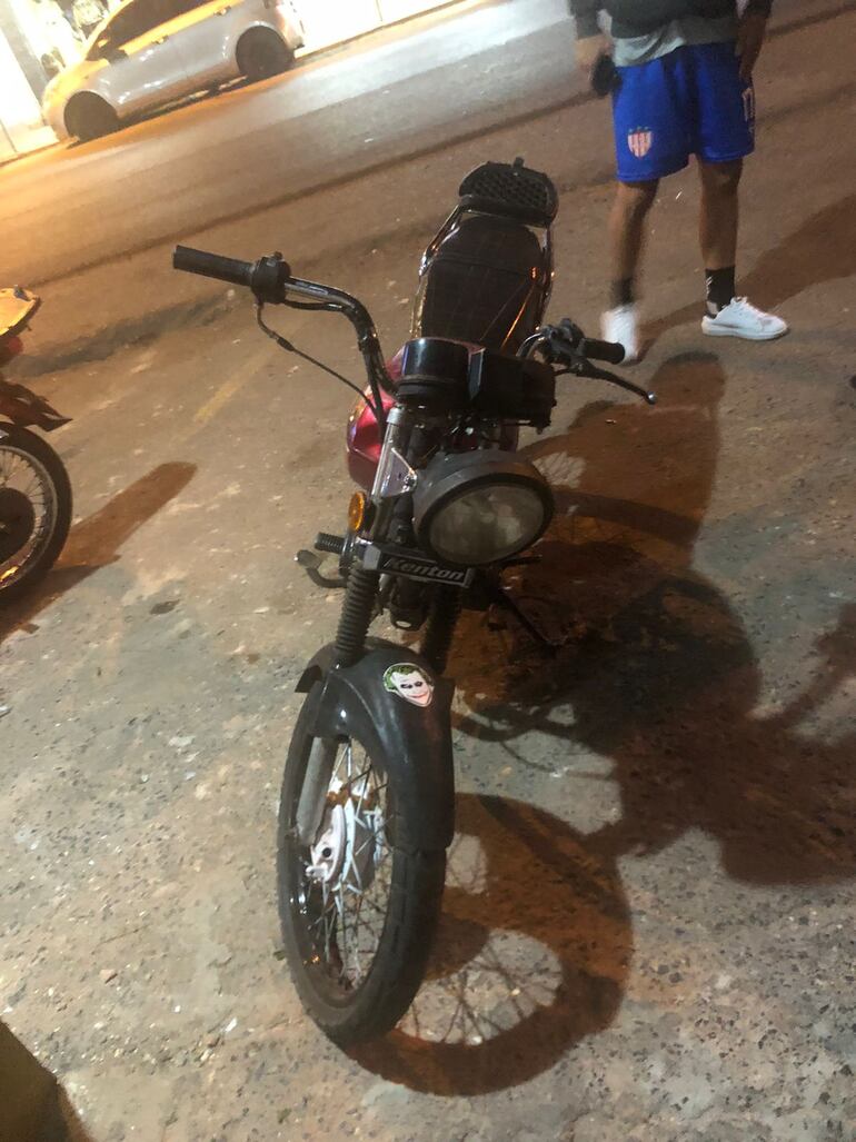 Moto recuperada en el hospital de Clínicas.