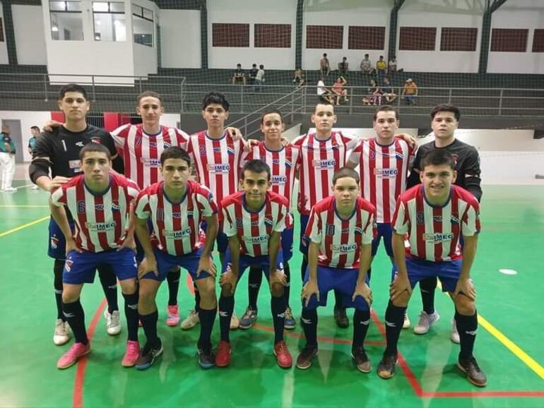 Plantel de Paraguay que participará en el Mundial C17 en el Este del país.