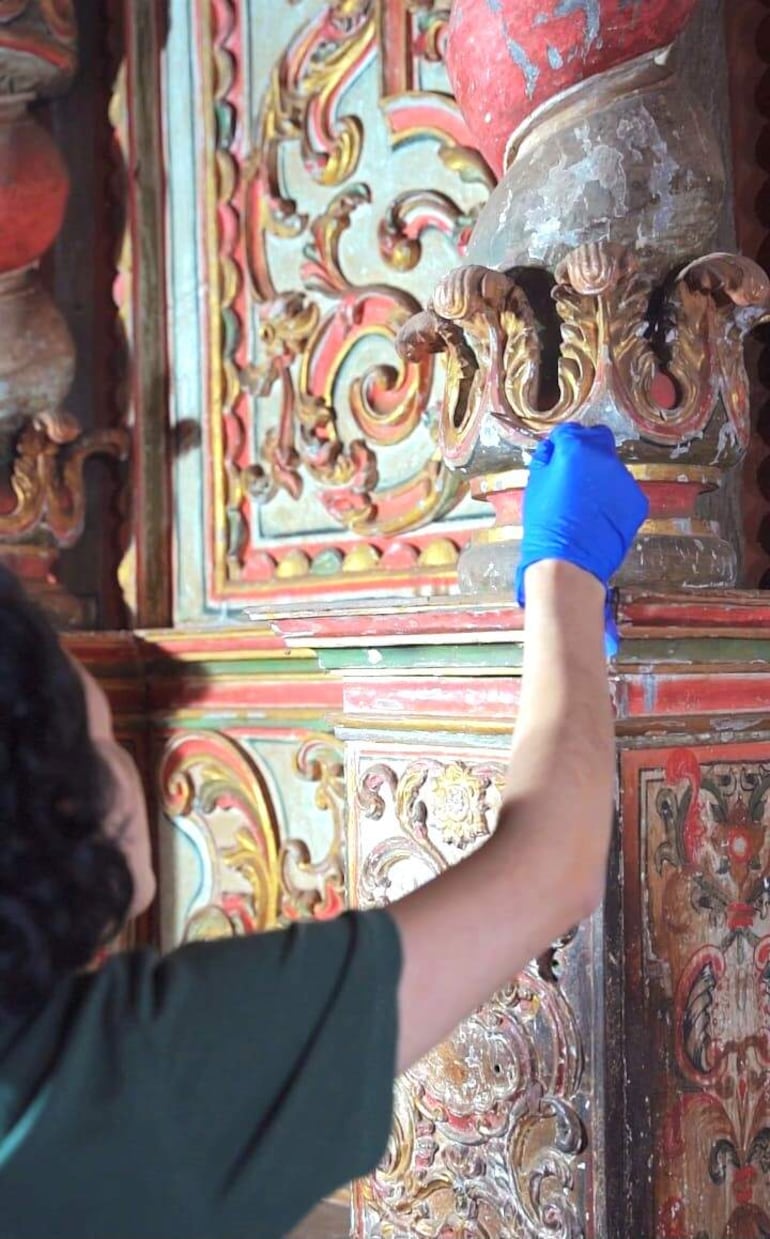 Los profesionales comenzaron a analizar la estructura del templo de Yaguarón.