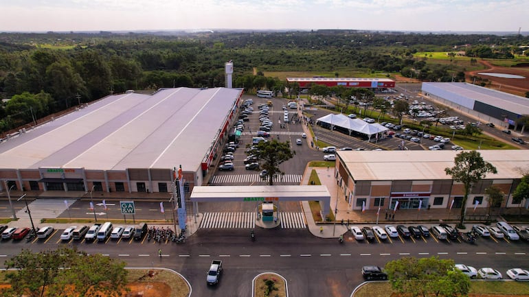 El Abasto Este de Minga Guazú ofrece todas las comodidades para los visitantes y una nueva experiencia de compras.