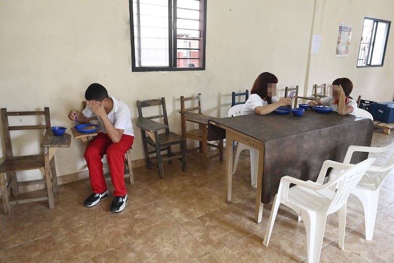 Hambre Cero: ¿Dónde están los muebles que prometió el MEC para el almuerzo escolar?