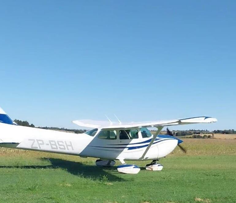 La avioneta con matrícula ZP-BSH fue robada esta mañana, de un establecimiento situado en el municipio de San Cristóbal, Alto Paraná.