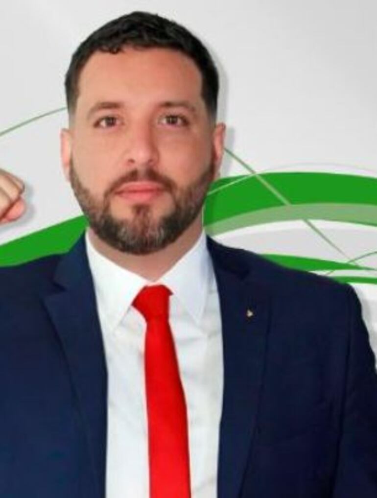 Precandidato de la ANR, Damián Cardozo.