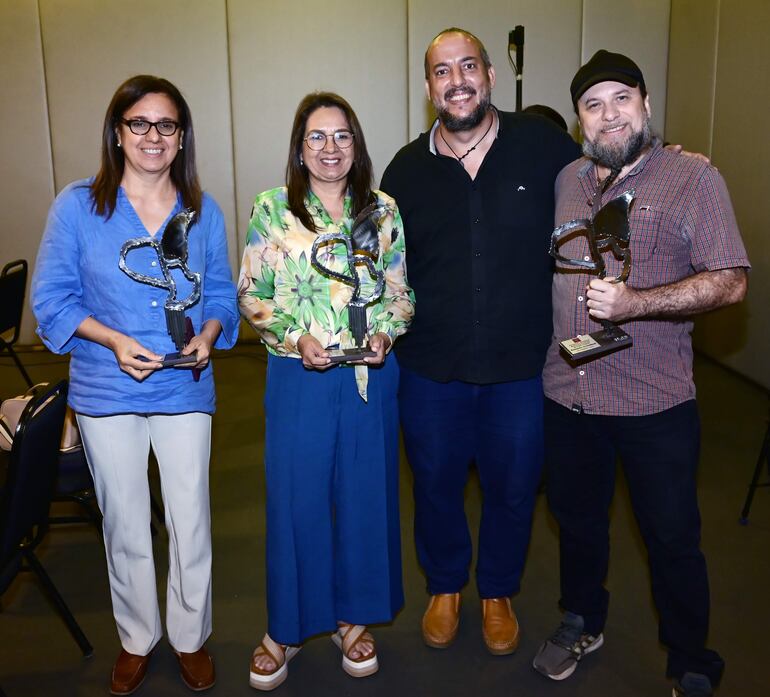 Susana Oviedo, Estela Ruiz Díaz, Juan Pablo Pistilli y Roberto Irrazábal. 