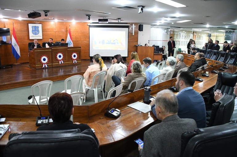 Audiencia pública había sido realizada en la Junta Municipal, con muy poca participación y sin invitación abierta.