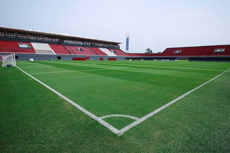 El estadio Antonio Aranda Encina del Club 3 de Febrero de Ciudad del Este,