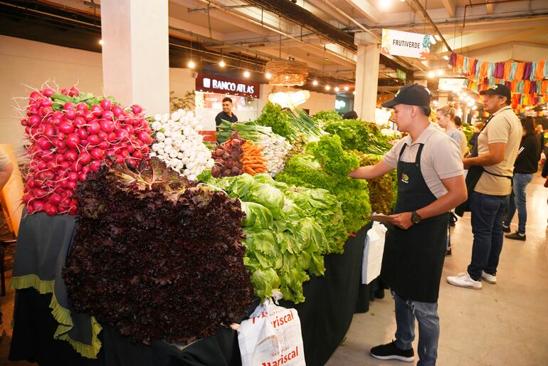 Entre los logros del Agroshopping se destaca el crecimiento de la producción de las variedades de lechugas, rúculas, entre otros verdeos.