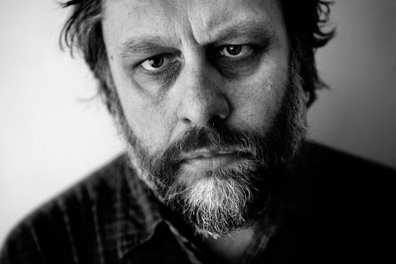 El filósofo esloveno Slavoj Zizek, uno de los grandes "supervillanos del pensamiento" actual, fotografiado por Peter Hove Olesen.