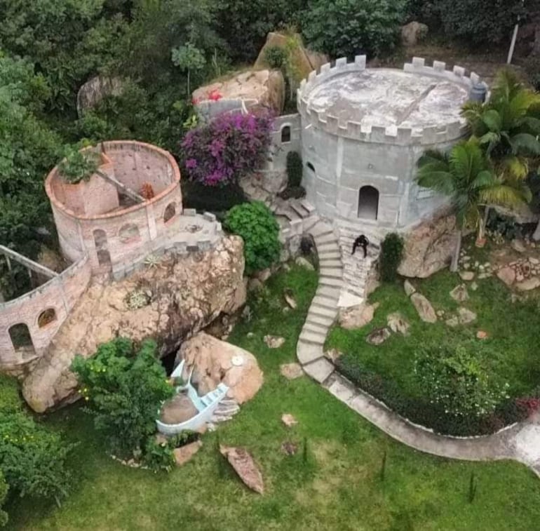 El Castillo Caballero Templario se encuentra entre las serranías de Tobatí.