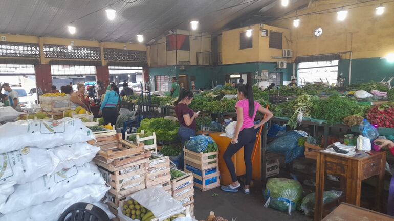 Imágenes del Mercado de Abasto esta mañana.
