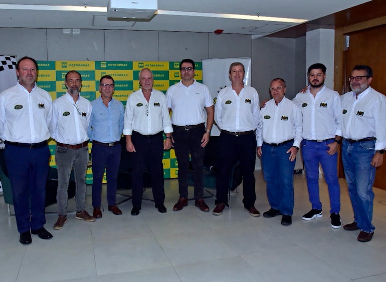 Organizadores del Campeonato Nacional de Regularidad de Vehículos Antiguos, Clásicos y Deportivos y de Picadas 2025.