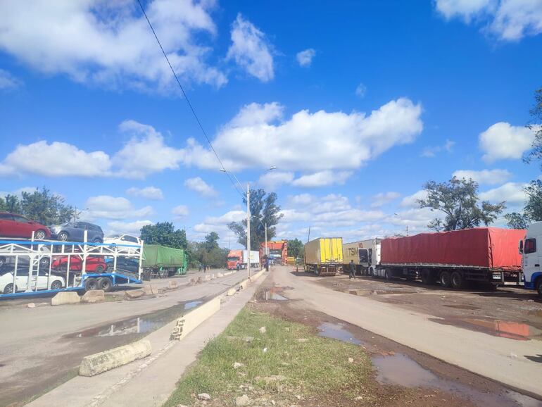 Zona aduanera y migratoria de Puerto Falcón, este sábado 24 de agosto.