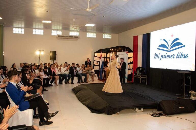 La bailarina del Colegio Nacional Raúl H. Girala, Marisol Antonella Vera Azuaga. 