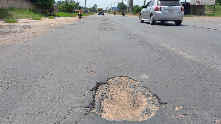 Ruta PY01 es una verdadera trampa mortal para los conductores de todo tipo de vehículos.