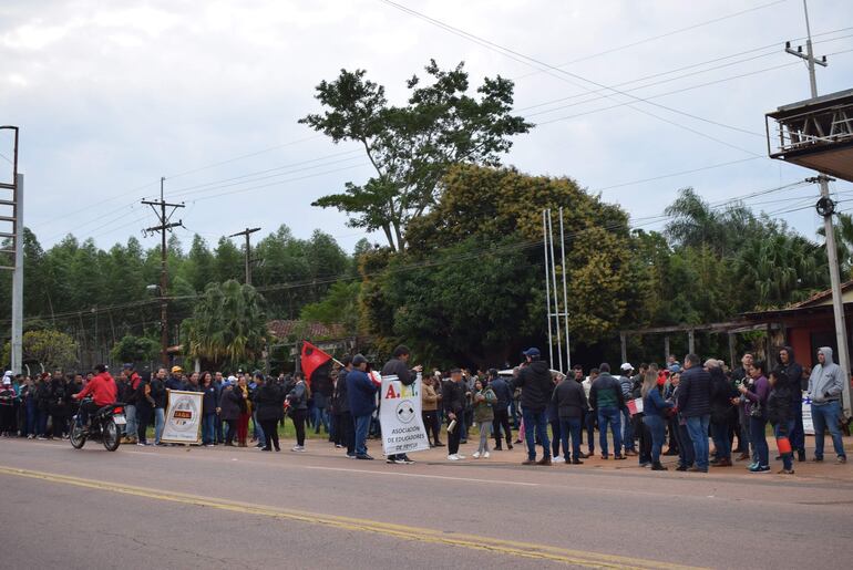 La manifestación pacífica se realizó a la altura del kilómetro 91 de Carapeguá.