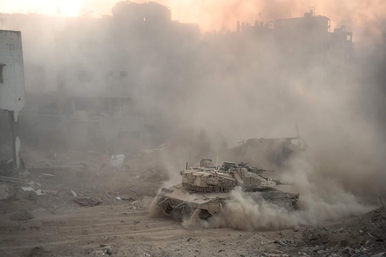 Un tanque israelí en la Franja de Gaza.