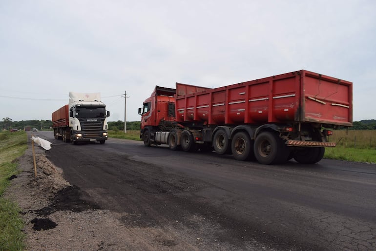 La ruta PY01 está en condiciones desastrosas. El MOPC realizó bacheos chapuceros.