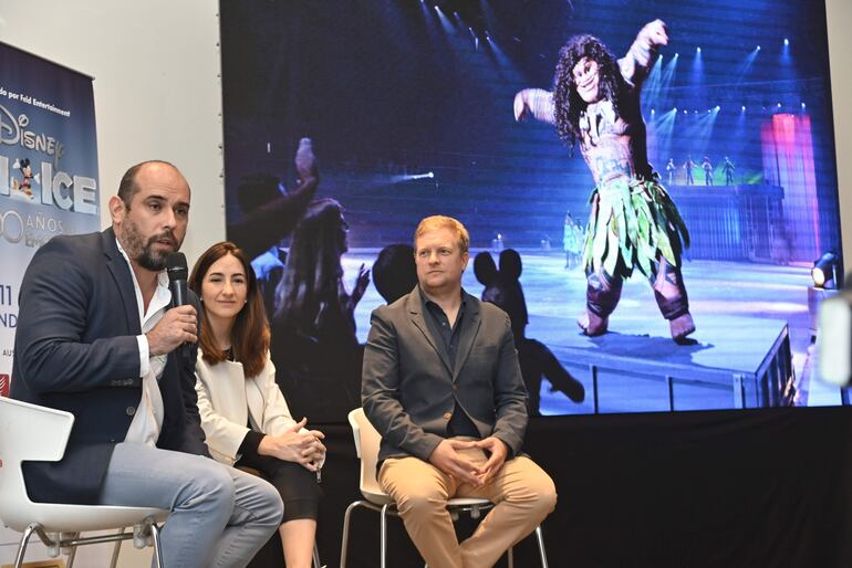 Rolando Bottler, Cinzia Rosini y Tomás Giaquinto brindaron detalles de la presencia de "Disney On Ice" en Paraguay.