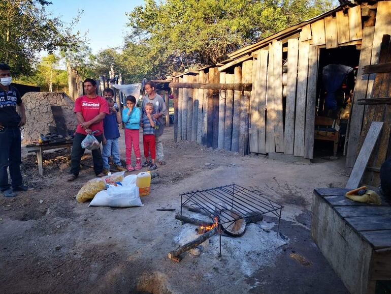 La pobreza extrema afecta a varias familias en el Alto Paraguay. La imagen corresponde a la localidad de San Carlos, en el distrito de Fuerte Olimpo.