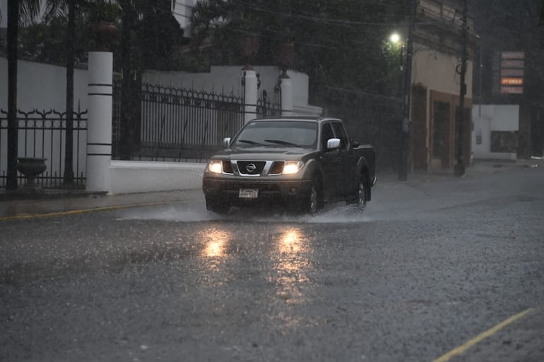 tormenta lluvia Asunción