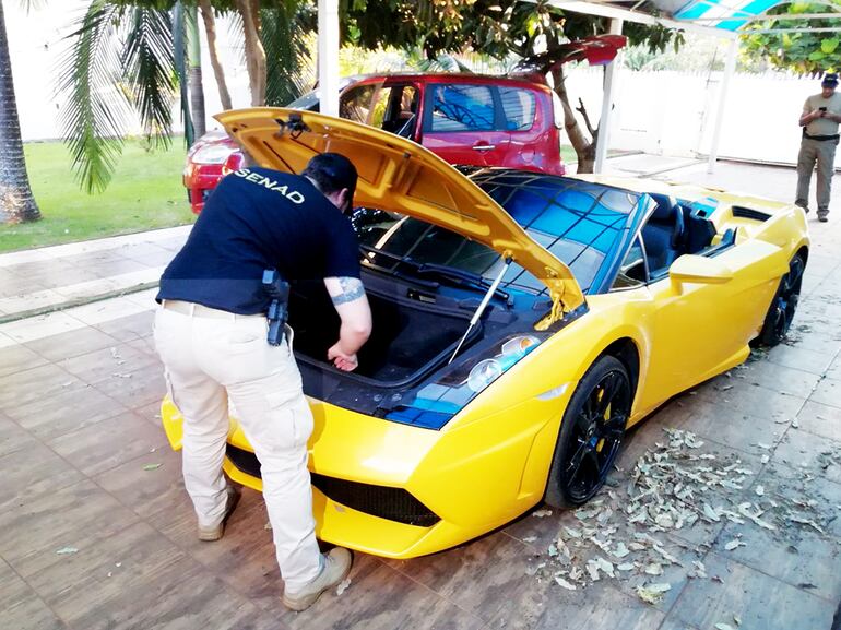 El Lamborghini Gallardo de Cucho Cabaña fue incautado por la Senad en el marco del Operativo Berilo, llevado a cabo en setiembre del año 2018.